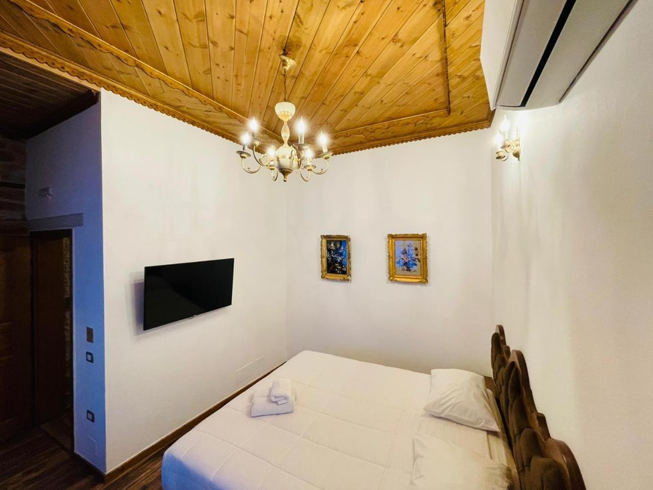 Boutique Hotel Praga Gjirokastër Cameră foto